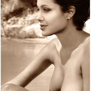 Angelina Jolie Real Celebrity Nude sexy 15 